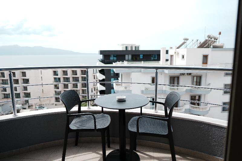 Hotel Blue Sky image
