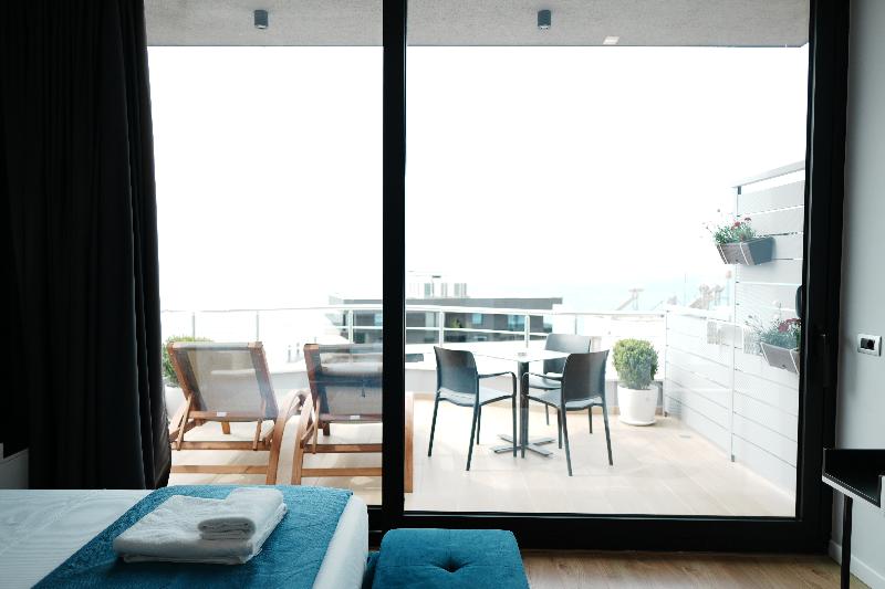 Hotel Blue Sky image