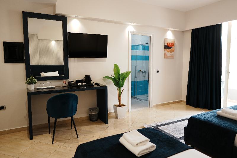 Hotel Blue Sky image