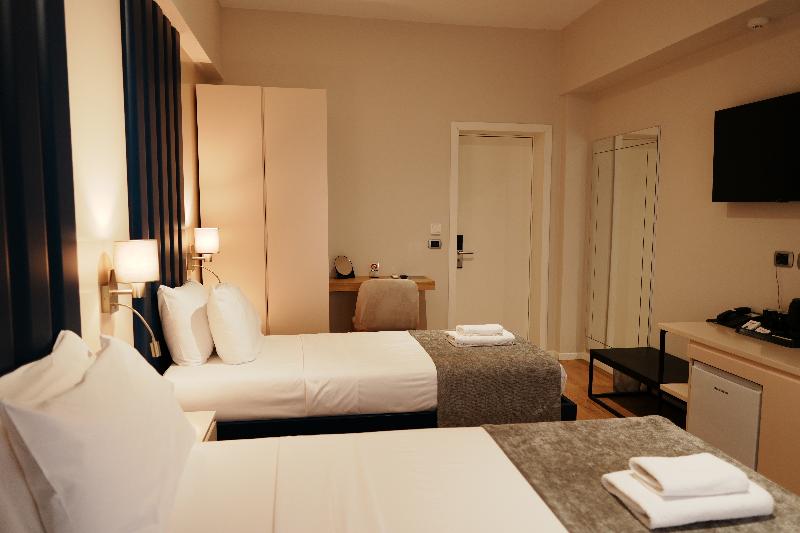 Hotel Blue Sky image