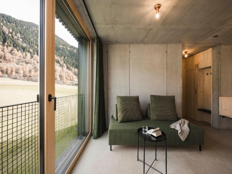 Auramonte image