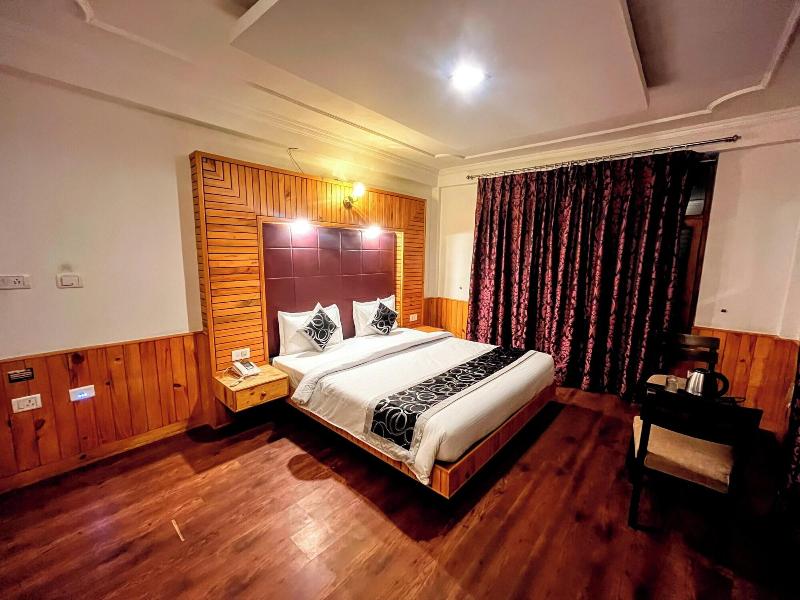 6th Element Cottages image