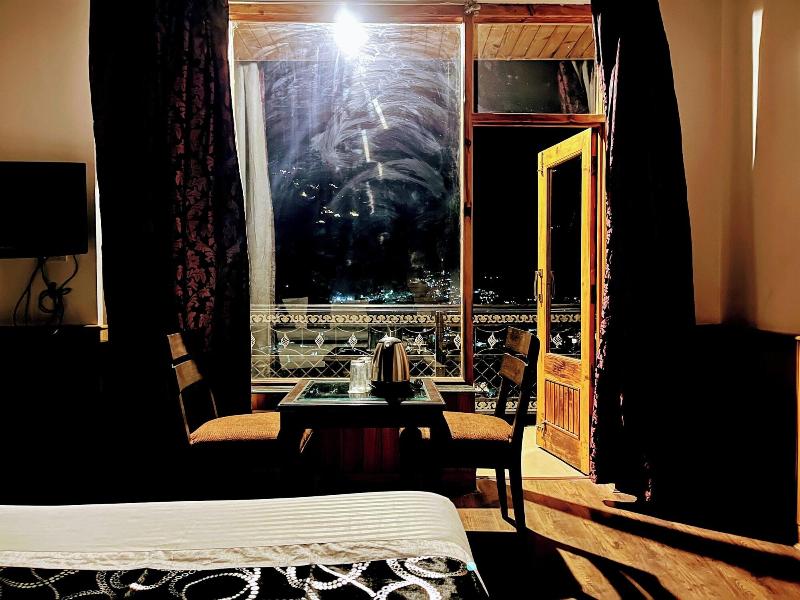 6th Element Cottages image