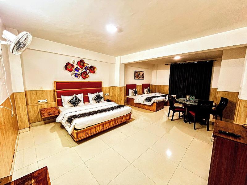 6th Element Cottages image