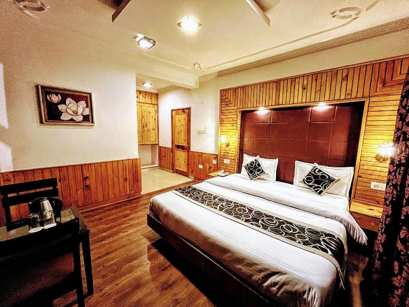 6th Element Cottages image