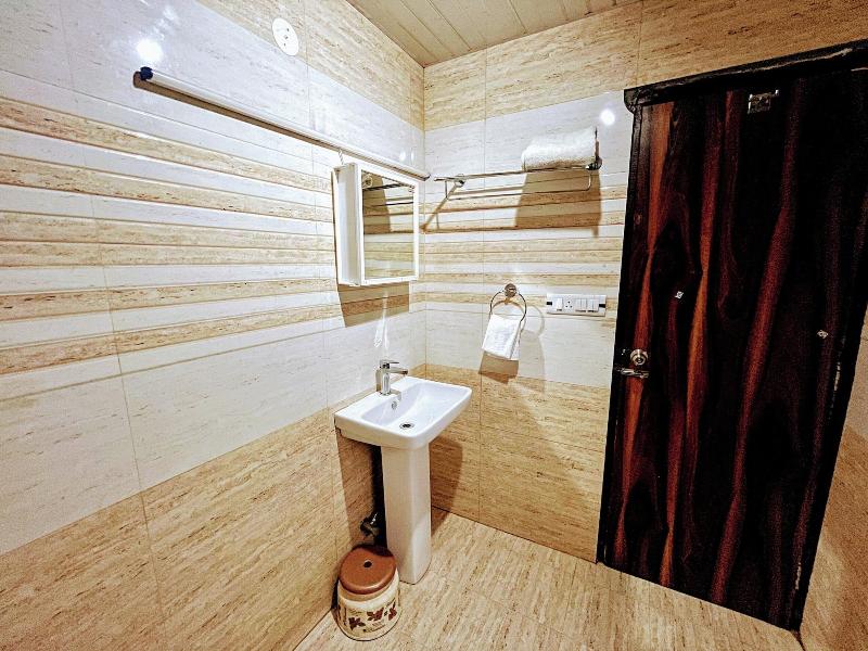 6th Element Cottages image