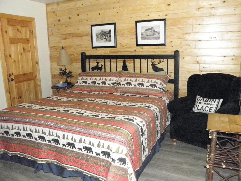 Creekside Lodge image 4