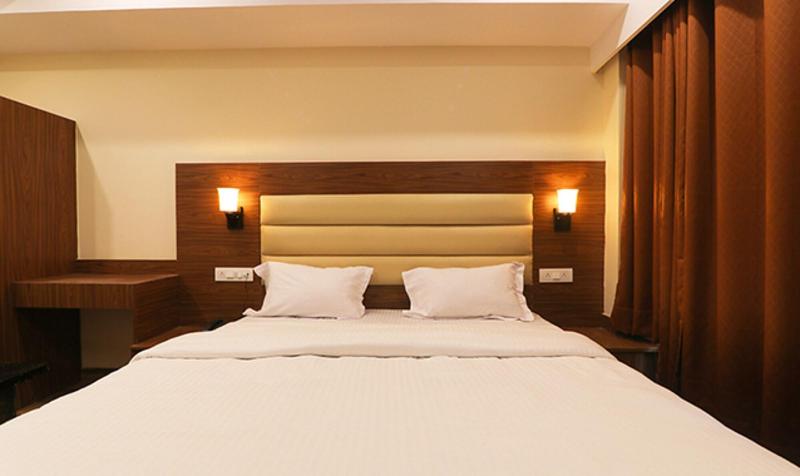 Fabhotel Blueark image