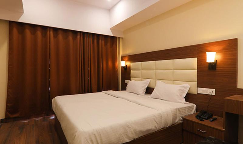 Fabhotel Blueark image