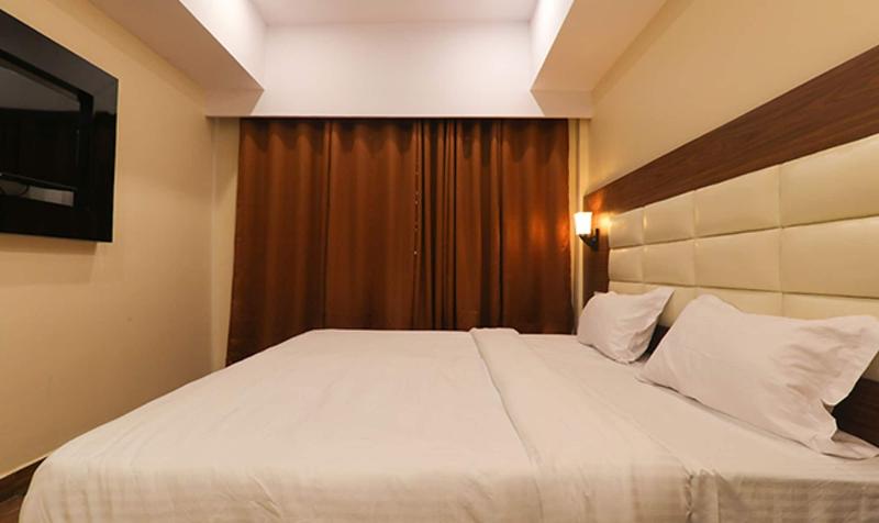 Fabhotel Blueark image