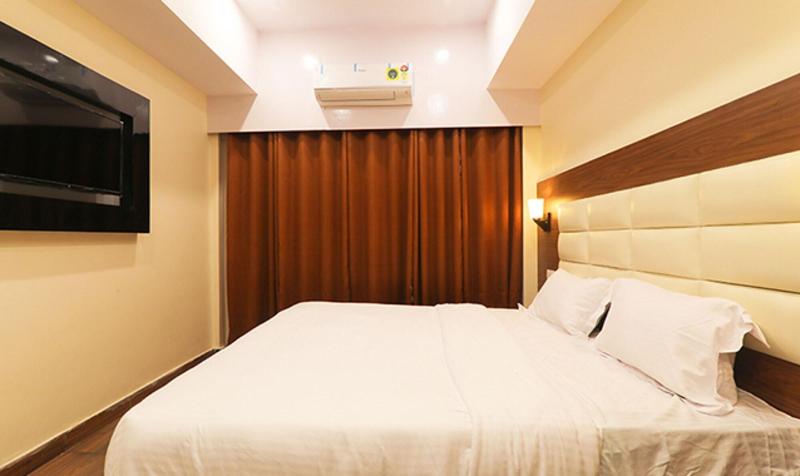 Fabhotel Blueark image