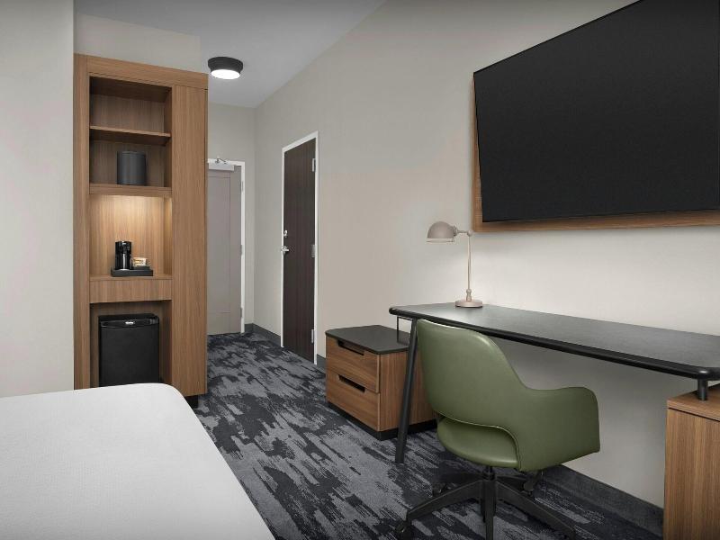 Fairfield Inn & Suites By Marriott Paris image