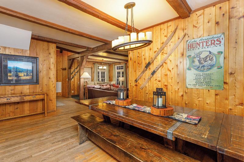 Arrowhead Pine Rose Cabins image