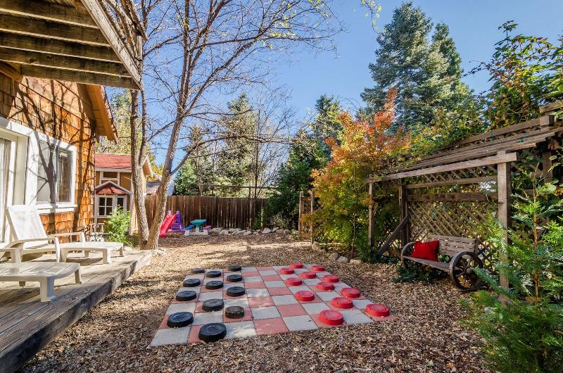 Arrowhead Pine Rose Cabins image