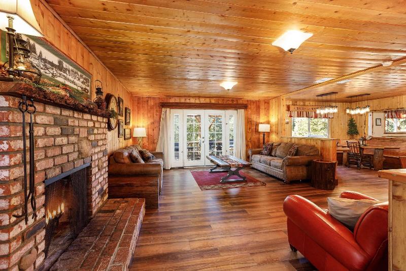 Arrowhead Pine Rose Cabins image
