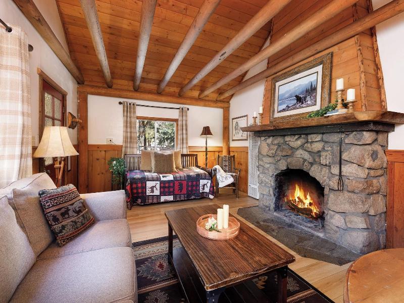 Arrowhead Pine Rose Cabins image