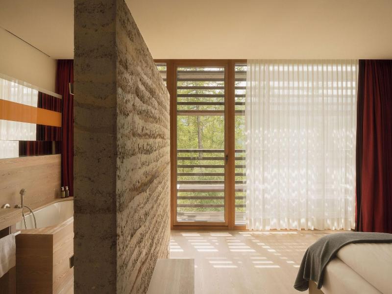 Vigilius Mountain Resort image