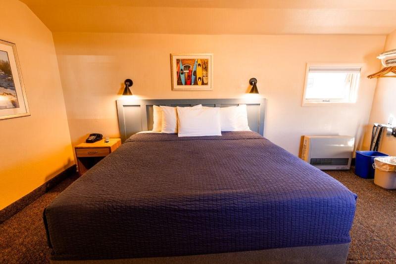 Woodland Motel image