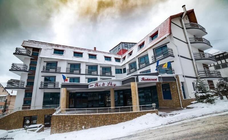 Hotel Ski & Sky image