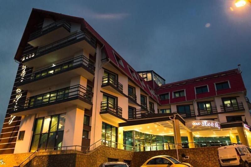 Hotel Ski & Sky image