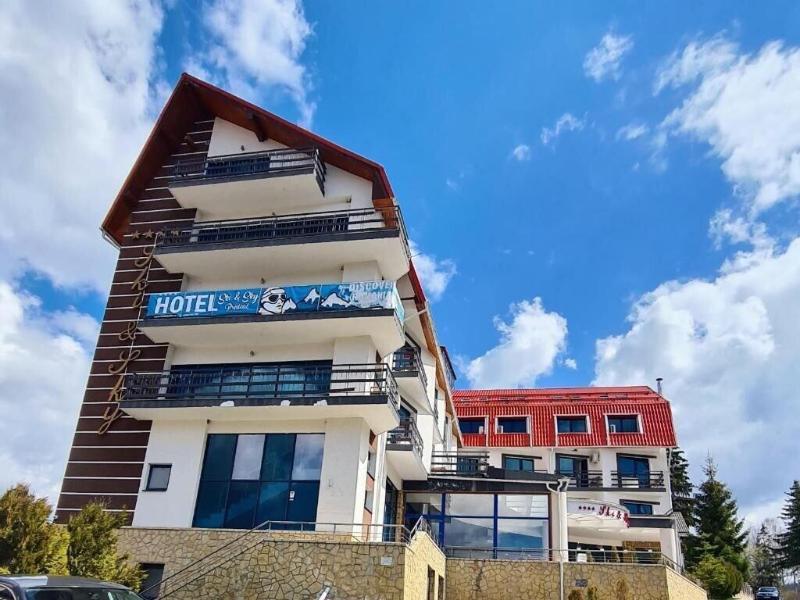 Hotel Ski & Sky image