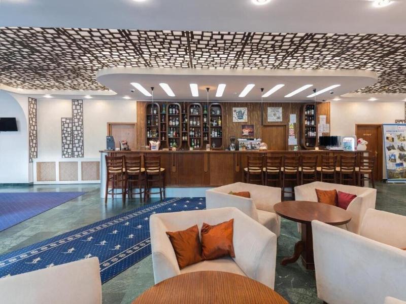 Hotel Ski & Sky image