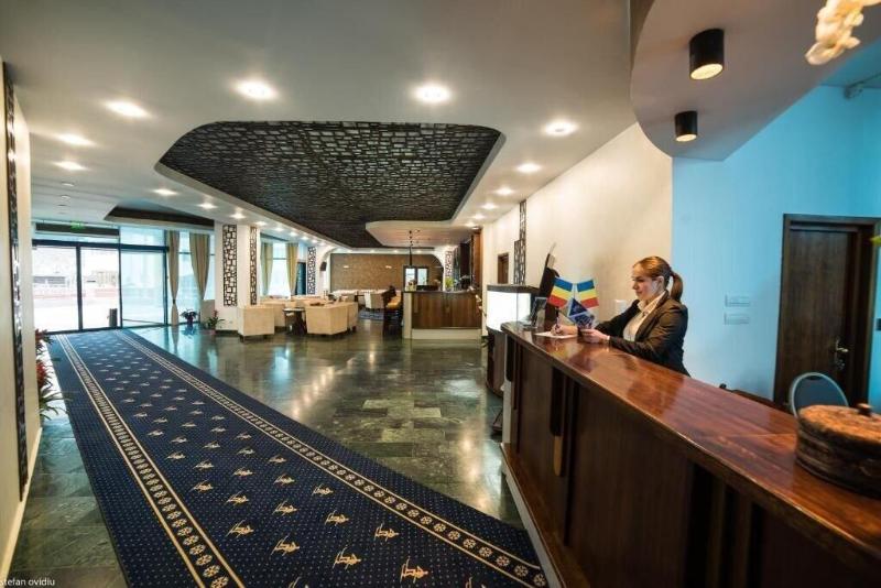Hotel Ski & Sky image