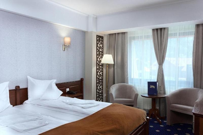 Hotel Ski & Sky image