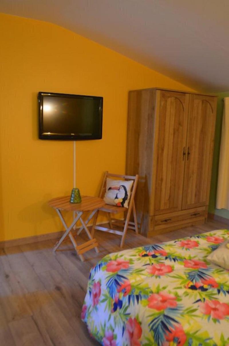 Chambres D'hotes L'amandier image