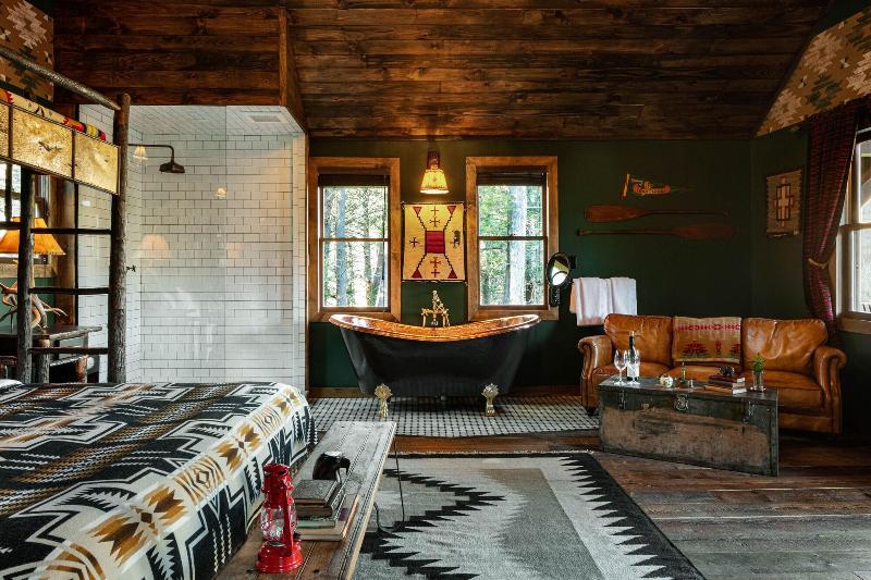 Urban Cowboy Lodge image