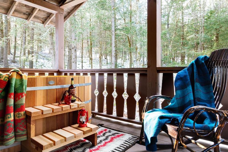 Urban Cowboy Lodge image