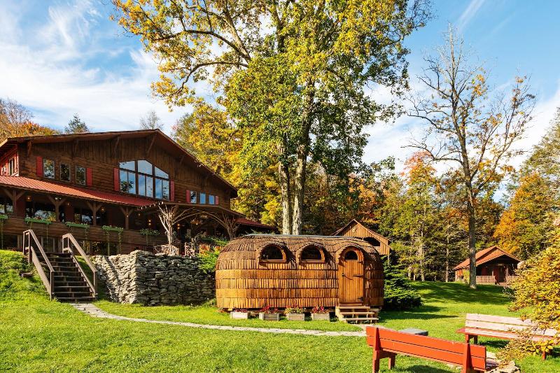 Urban Cowboy Lodge image