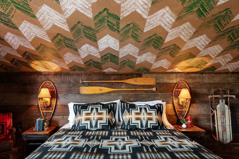 Urban Cowboy Lodge image