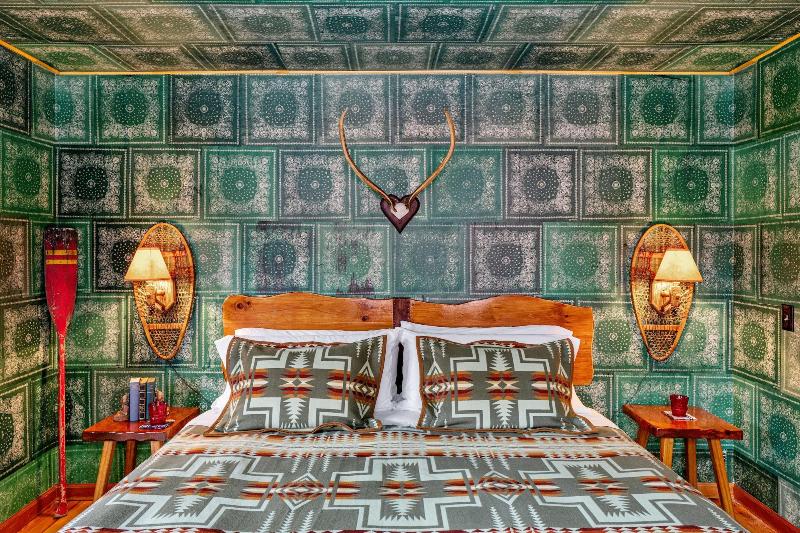 Urban Cowboy Lodge image