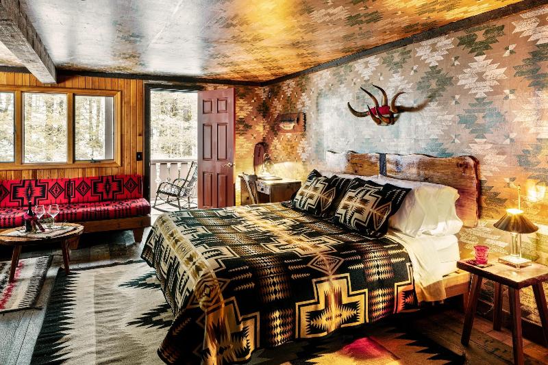 Urban Cowboy Lodge image
