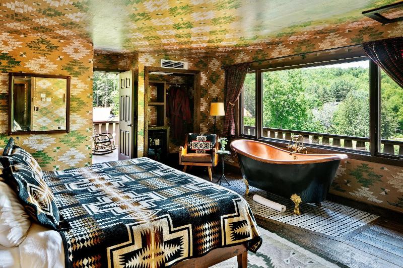 Urban Cowboy Lodge image