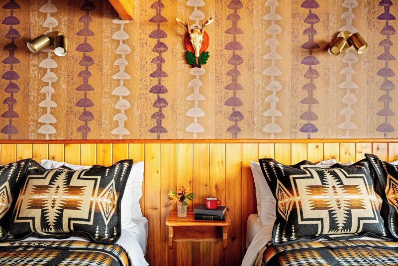 Urban Cowboy Lodge image