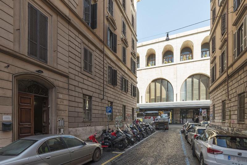 Roman Station House image