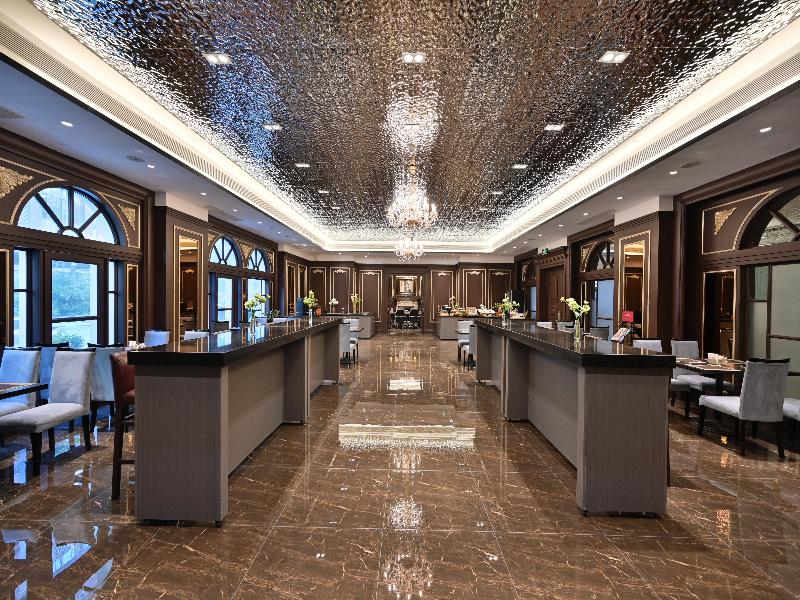 Crowne Plaza City Center Ningbo image