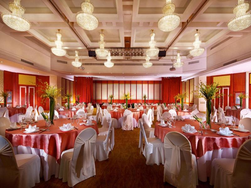 Crowne Plaza City Center Ningbo image