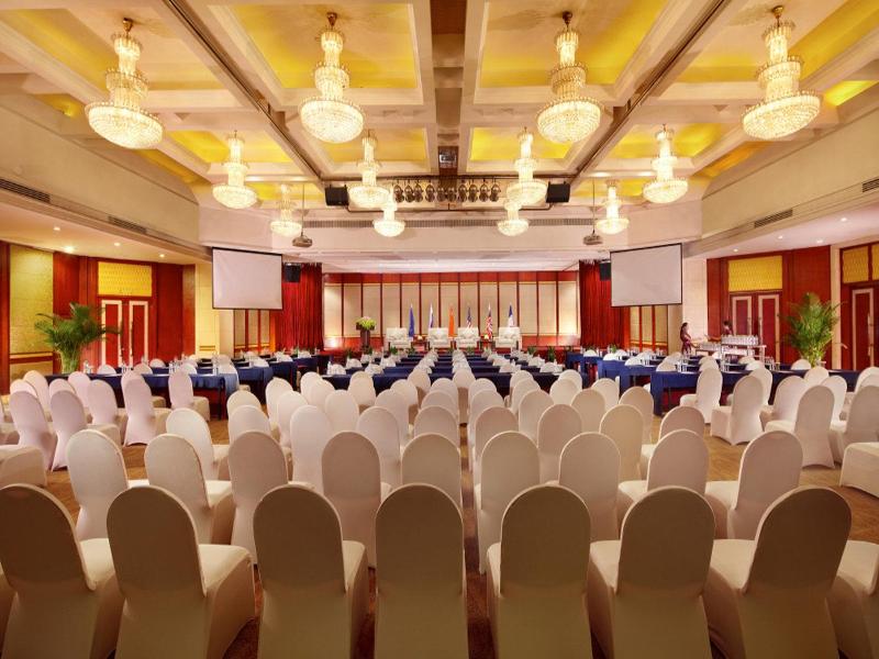 Crowne Plaza City Center Ningbo image