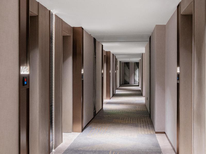 Crowne Plaza City Center Ningbo image