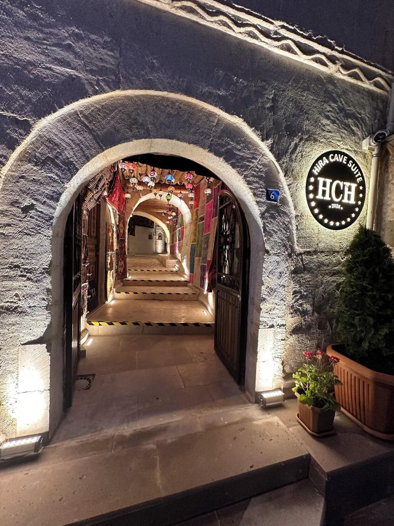Hira Cave Hotel image