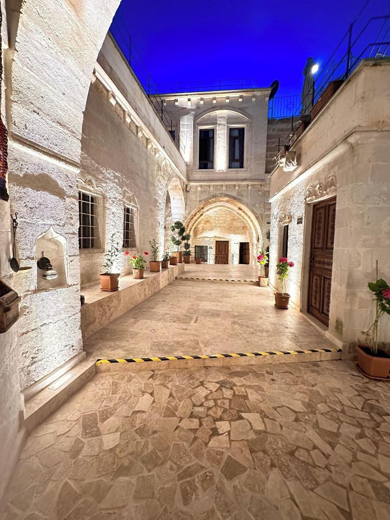 Hira Cave Hotel image