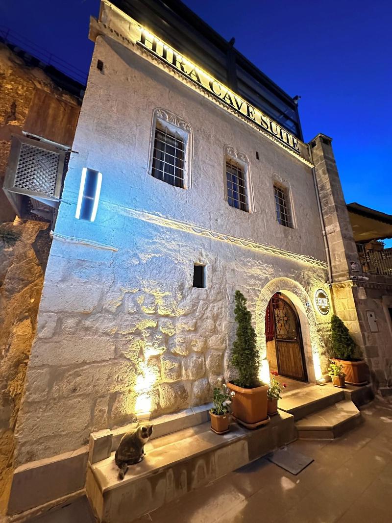 Hira Cave Hotel image