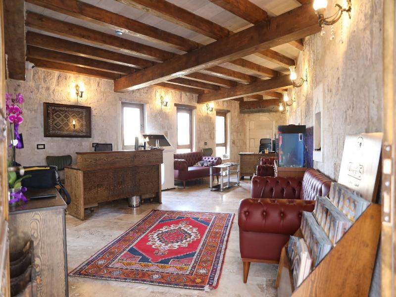 Hira Cave Hotel image