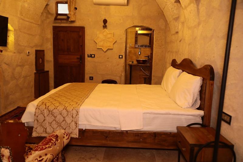 Hira Cave Hotel image