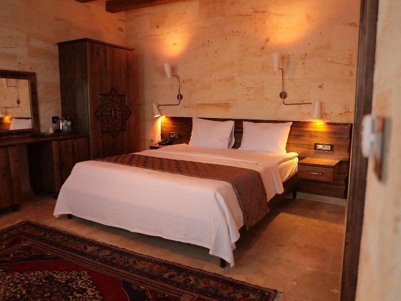 Hira Cave Hotel image