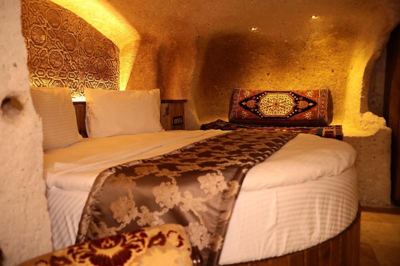 Hira Cave Hotel image