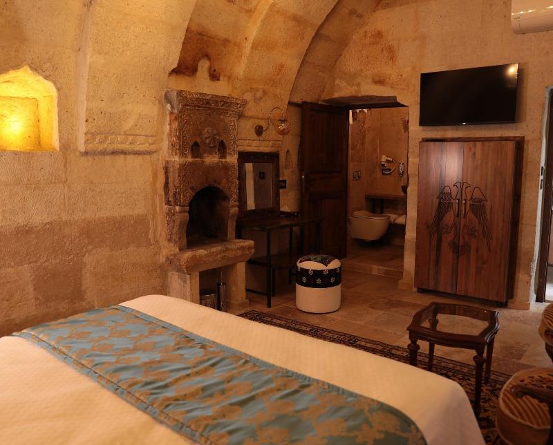 Hira Cave Hotel image